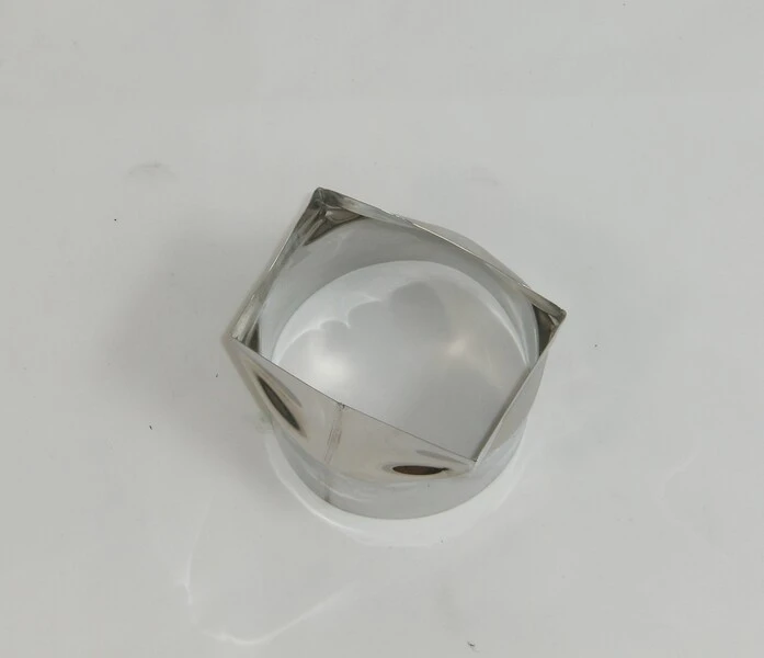 5061369 Marineauslass Stutzen von eckig nach rund/ Marine outlet Header from from square to round Ø88mm